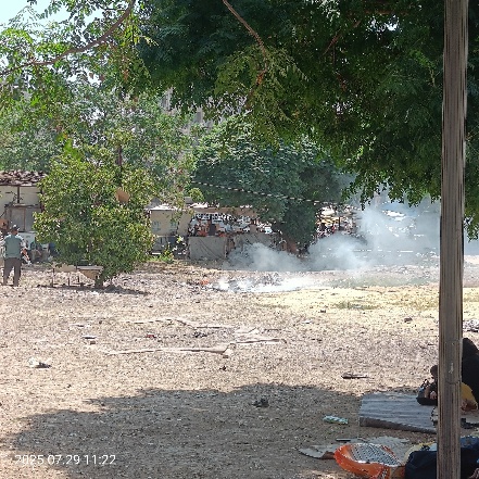 Waste burning in central Damascus, Al-Thawra Park